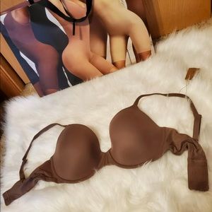 NWT SKIMS T-shirt bra in black 32 DD